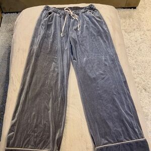 Abercrombie &Fitch Grey L Velvet like Sleep Pants Cottage Coastal Scandi Alpine